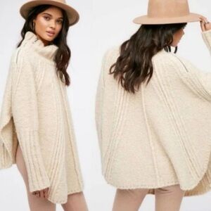 Free People Spin Around Poncho Sweater Knit Funnel Neck Asymmetrical Zipper M/L